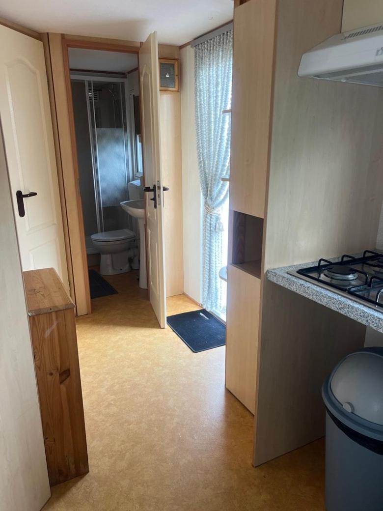 Net Achter De Dijk 125 Hotel Броунисе Екстериор снимка